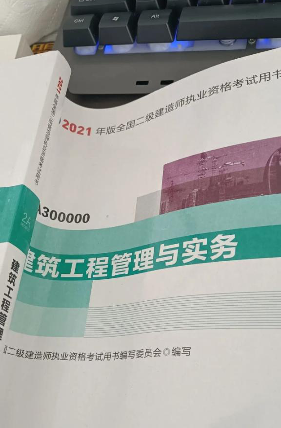 171147sqeoyqygkv1vzs1d (1).jpg